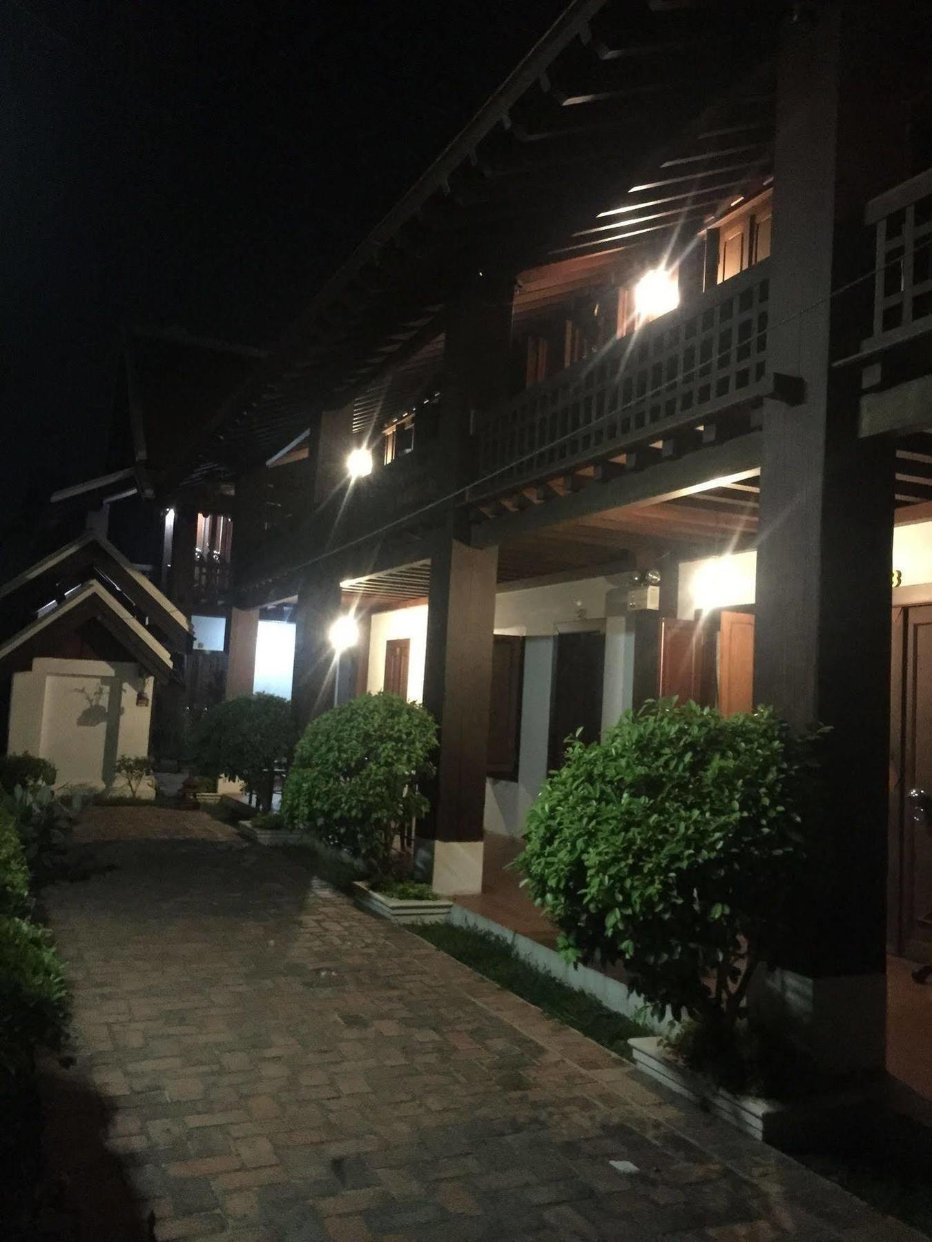 Lakhangthong Boutique Hotel Luang Prabang Dış mekan fotoğraf